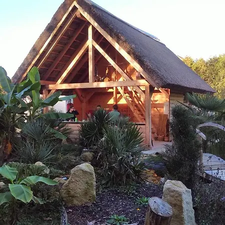 Glamping For Couples In Tent, Camp Eucalyptus Slovenia (adults Only) Campo de lujo *